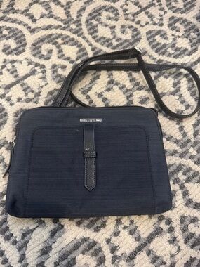 Roots Men's Navy Crossbody Messenger Bag with Black Strap